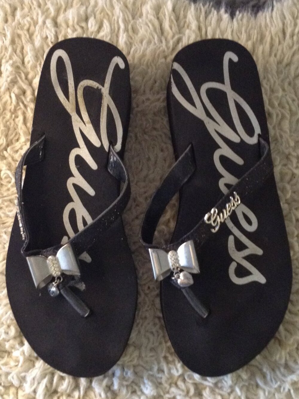 Guess Flip Flops with Metal & Rhinestone Bows Silver Charms Logo Bling Fairycore